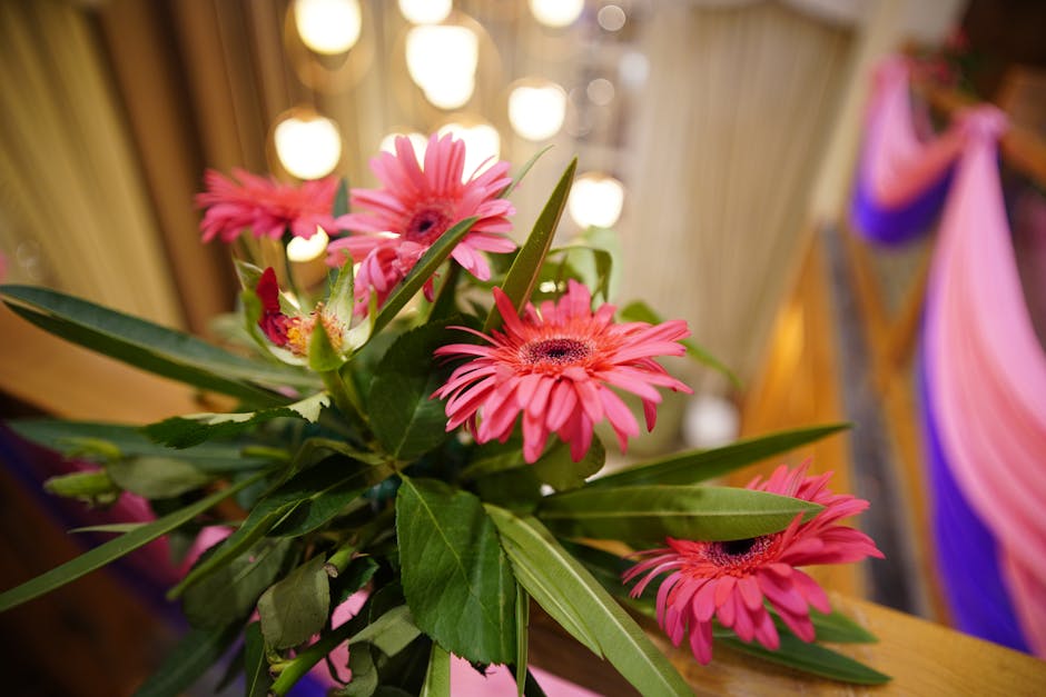 Wedding flowers for St Dunstan's, Stepney: Local ideas